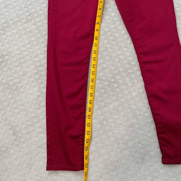 7 For all Mankind (b)air Skinny Jeans in Oxblood - Picture 6 of 8